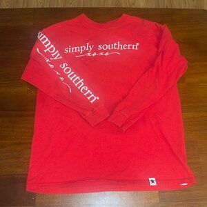 Simply Southern girls long sleeve t-shirt. Hogs and kisses. Love is in the air